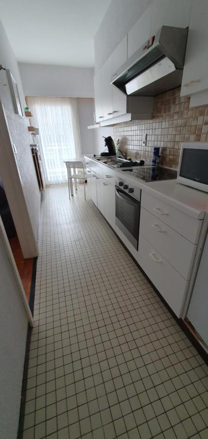 Cosy Apartment Near The Beach And City Center Oostende Exteriör bild